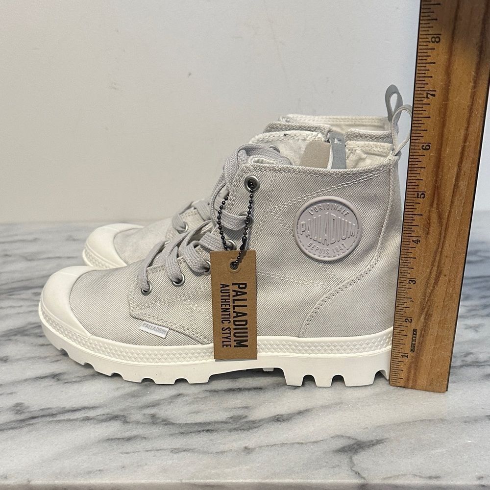 New Palladium pampa lighr Gray High-Top Sneakers women’s sz 7 NWT - Picture 11 of 12